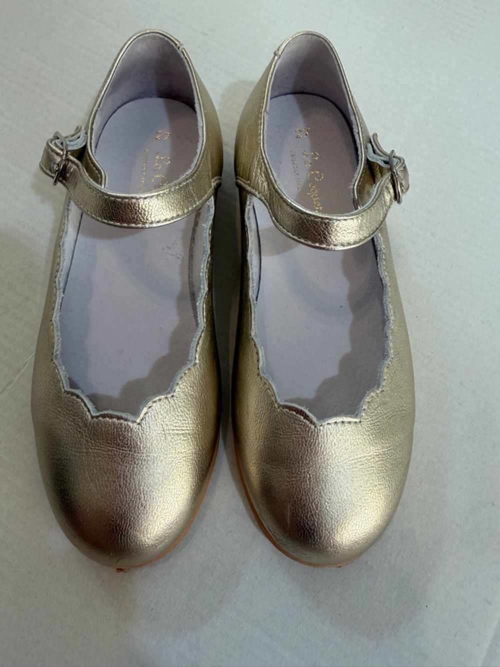 La Coqueta Gold Scalloped Mary Jane Shoes Girls EU 27 US 10 Soft Nappa Leather - Picture 8 of 13
